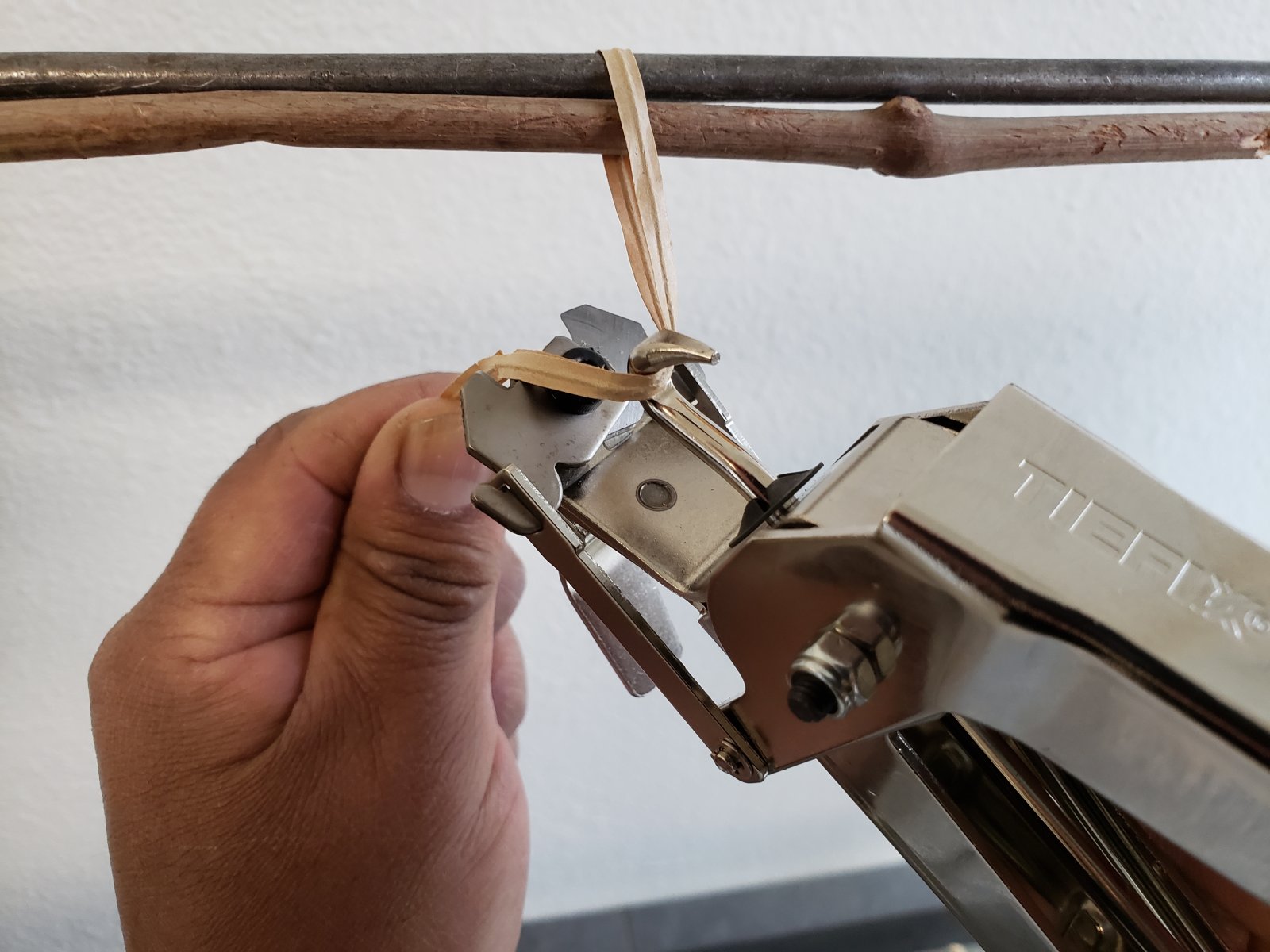 TieFix HD Tying Tool - Image 5