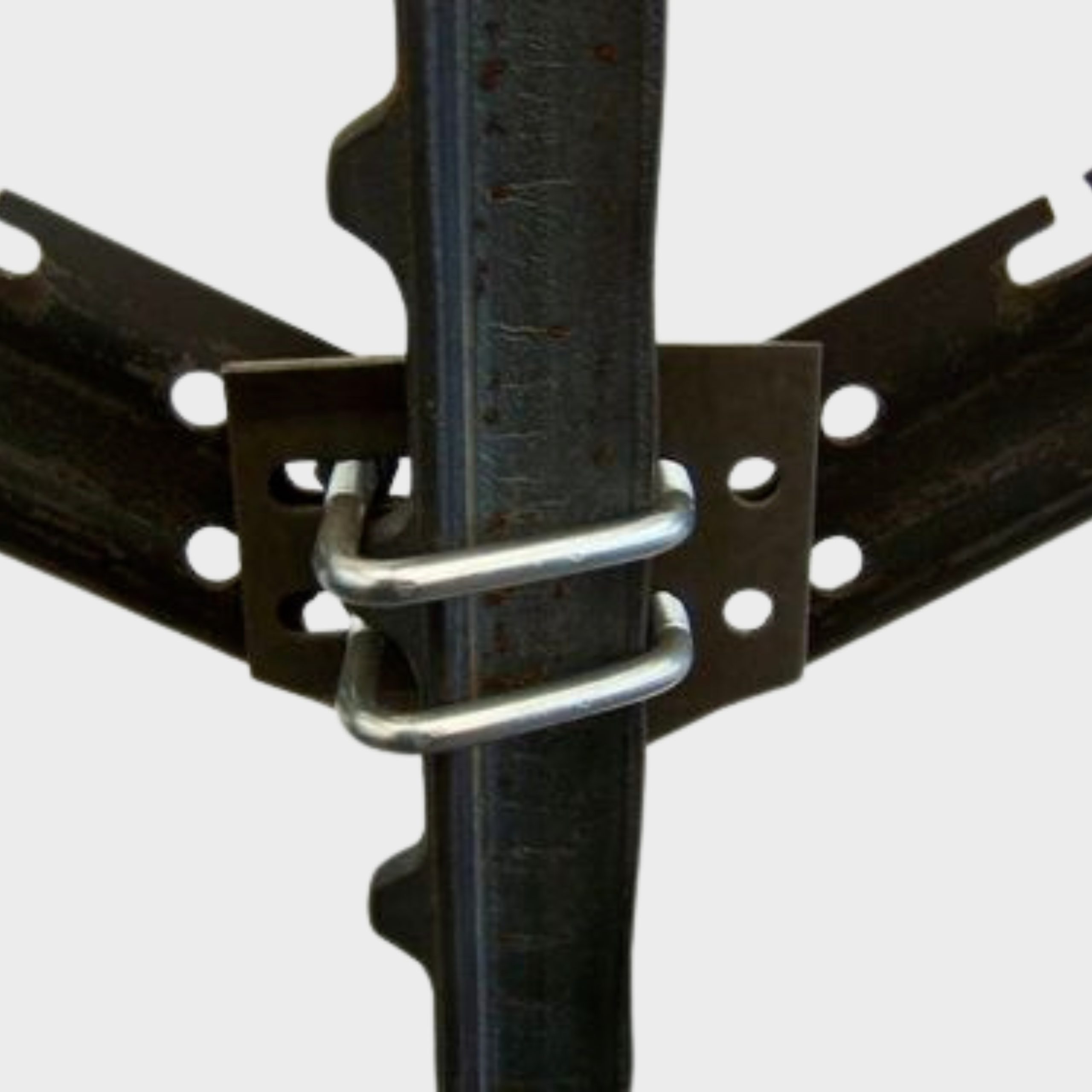 V-Style Crossarm - Image 9