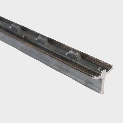 T-Posts – In Line Stakes, Heavy