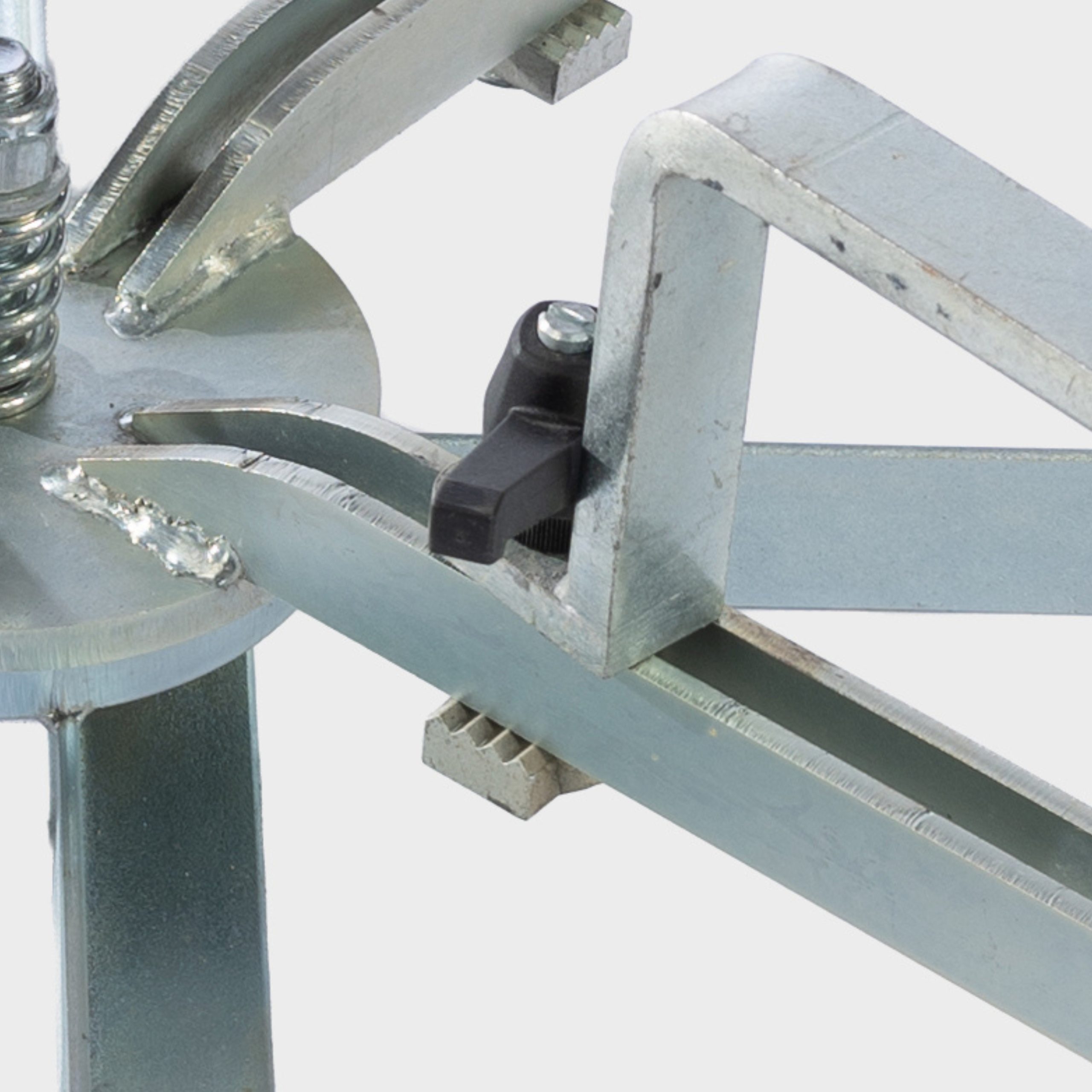 Lower Clamp and Bolt for Wire Spinners - Image 4